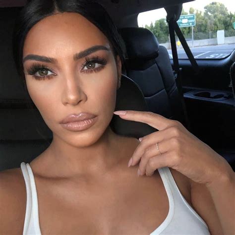 Kim Kardashian (@kimkardashian) • Instagram photos and videos.